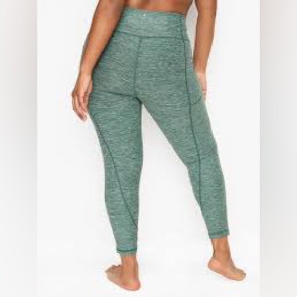 VICTORIA SECRET’S ‘Essentials’ Green Leggings High-Rise With Pockets Size 4 - Picture 4 of 4